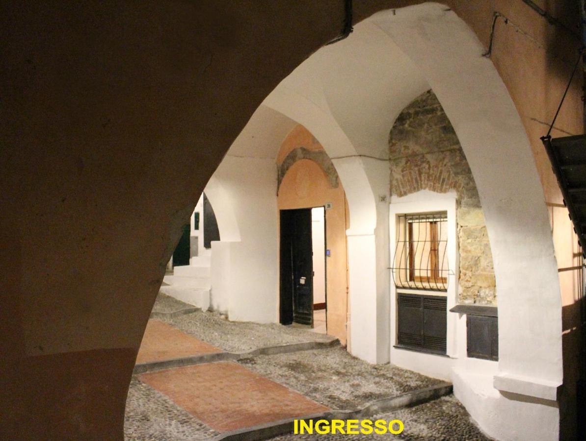 In Centro Citta, Nei Vicoli Del Borgo Apartment Sanremo Ngoại thất bức ảnh