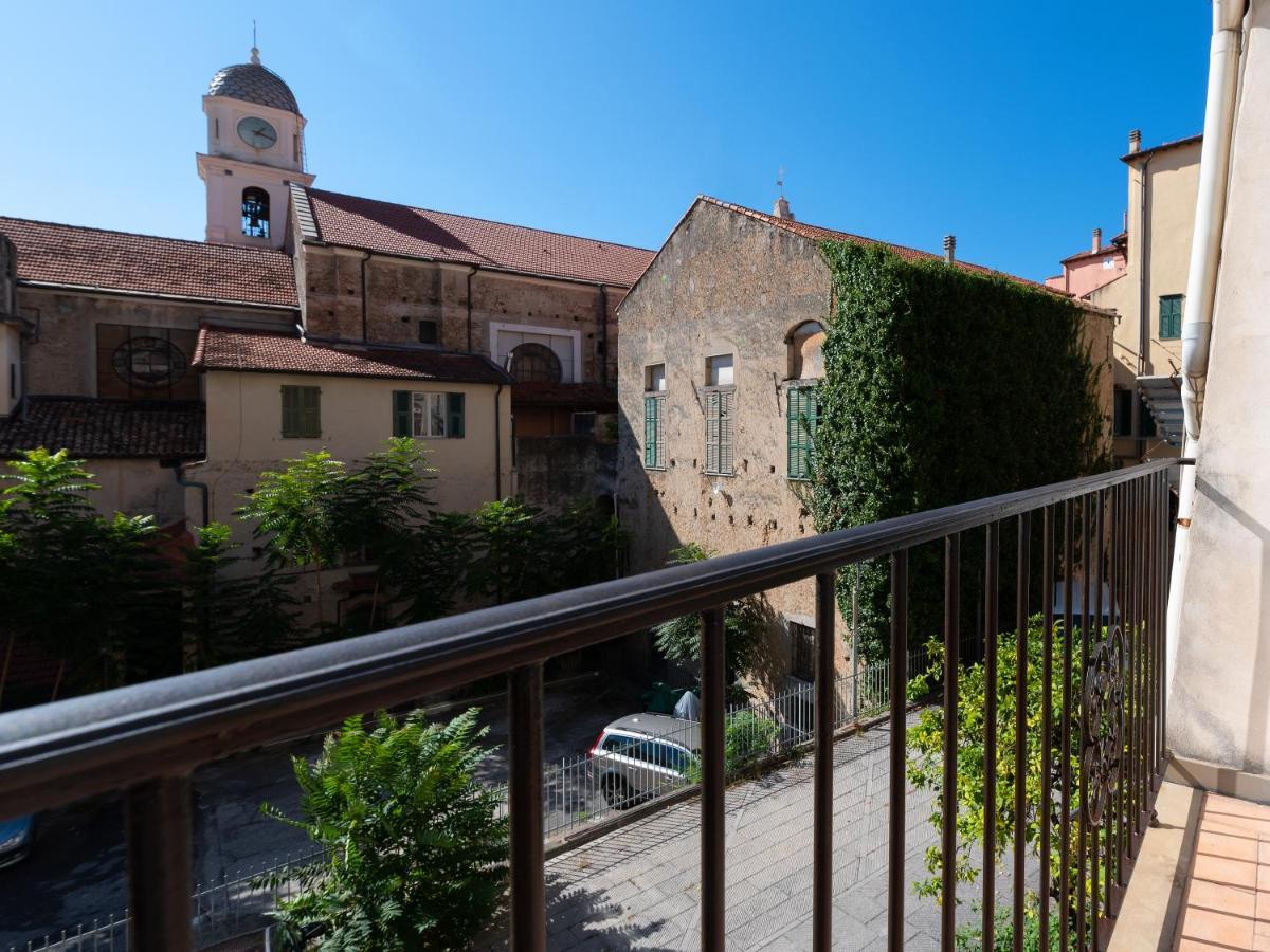In Centro Citta, Nei Vicoli Del Borgo Apartment Sanremo Ngoại thất bức ảnh